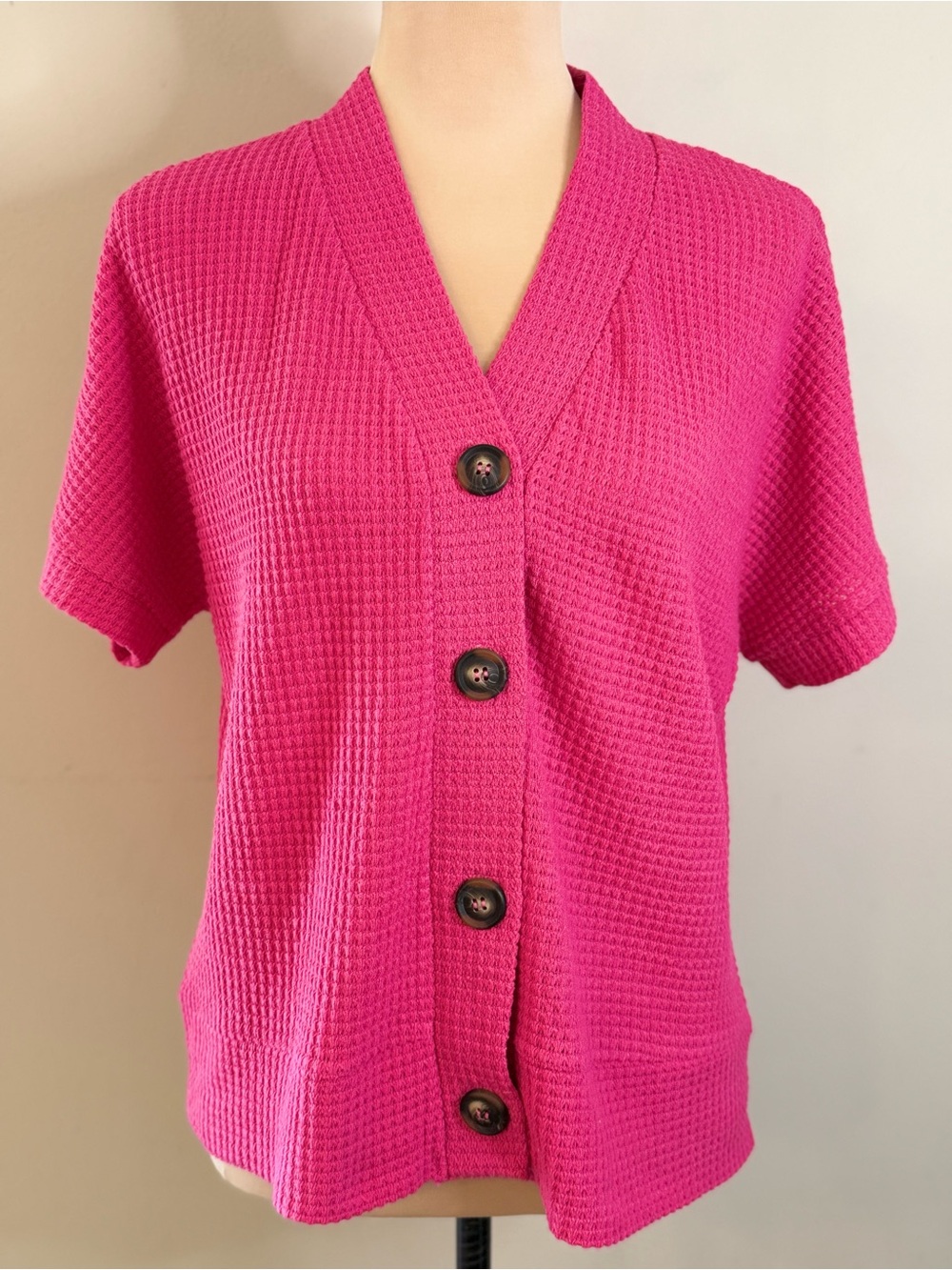 Short Sleeve Button-Front Cardigan in Bright Pink